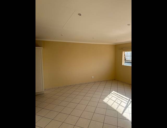 2 BEDROOM APARTMENT FOR SALE IN KENLEAF